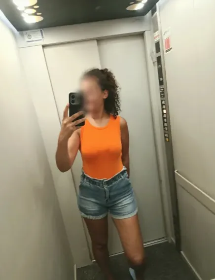 Anja, 33