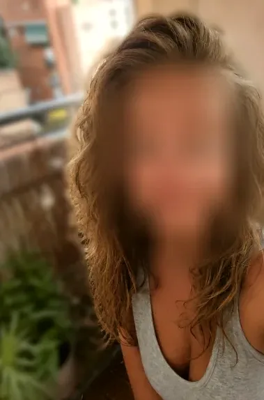 Antonia, 40