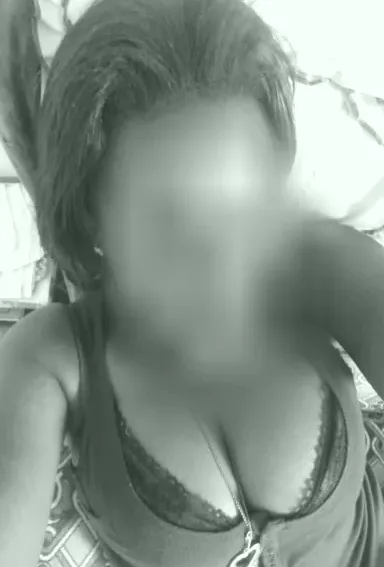 Büsra, 35