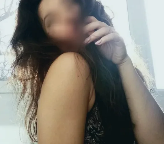 Büsra, 35