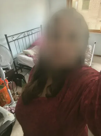Celina, 32