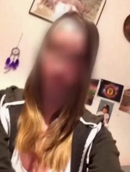 Maja, 25