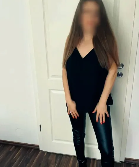 Patrizia, 32