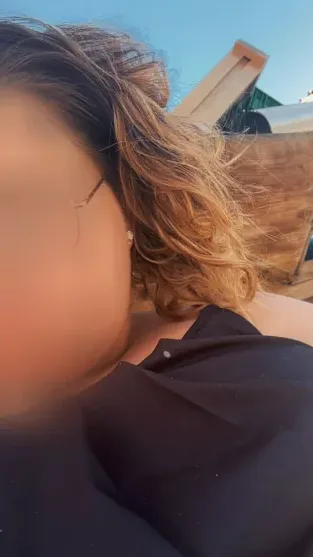 Rebecca, 27