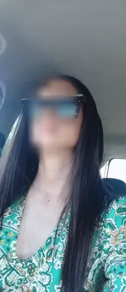 Selina, 39