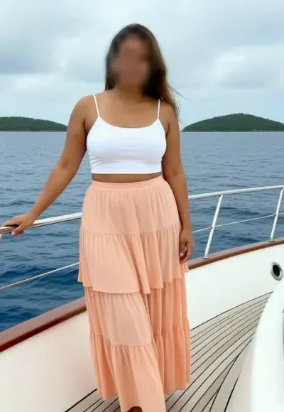 Sophie, 32